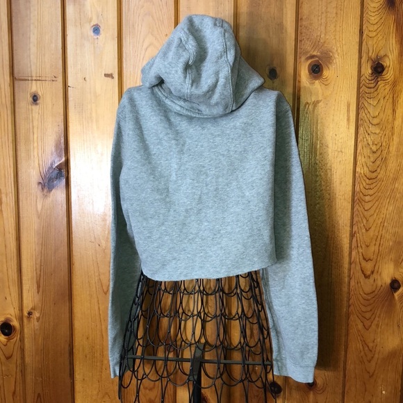 Nike crop top hoodie size XL gray and white athletic top workout sweatshirt​​ - Picture 6 of 6